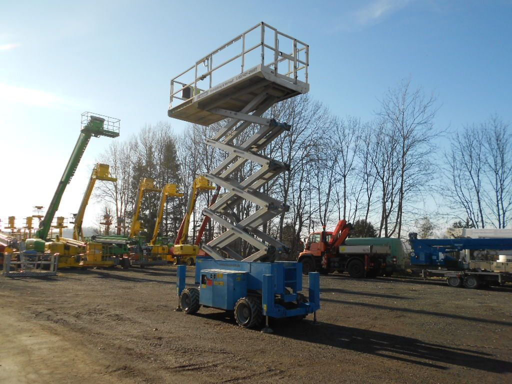 Genie GS4069BE, Hybrid, Stützen, AH 14 m - Plataforma de Tijera/ Plataforma de tesoura: foto 4 Genie GS4069BE, Hybrid, Stützen, AH 14 m - Plataforma de Tijera/ Plataforma de tesoura: foto 4