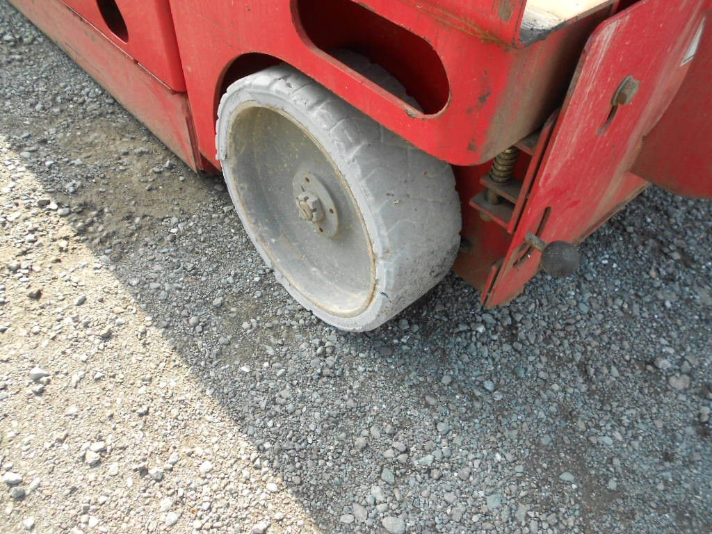 Plataforma de Tijera/ Plataforma de tesoura Haulotte Haulotte Compact 8W, AH 8 m: foto 11