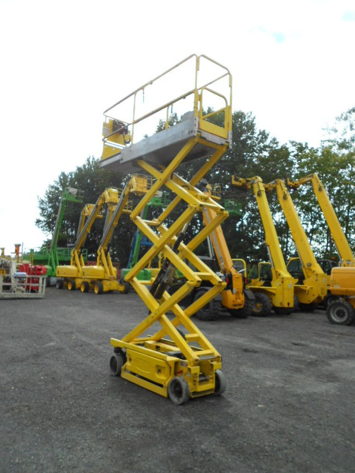 JLG 1930 ES, Scherenarbeitsbühne AH 8 m - Caminhão com plataforma aérea: foto 3 JLG 1930 ES, Scherenarbeitsbühne AH 8 m - Caminhão com plataforma aérea: foto 3