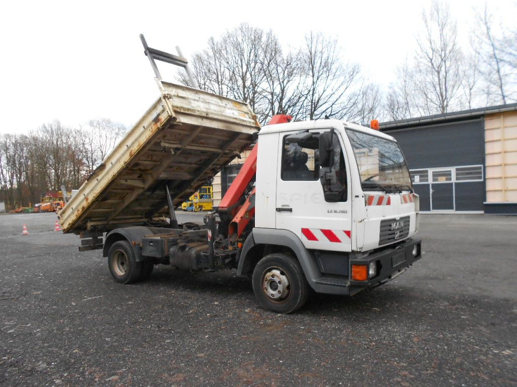 MAN MAN LE8.150 mit Palfinger PKG7001 - Camião basculante, Camião grua: foto 2 MAN MAN LE8.150 mit Palfinger PKG7001 - Camião basculante, Camião grua: foto 2