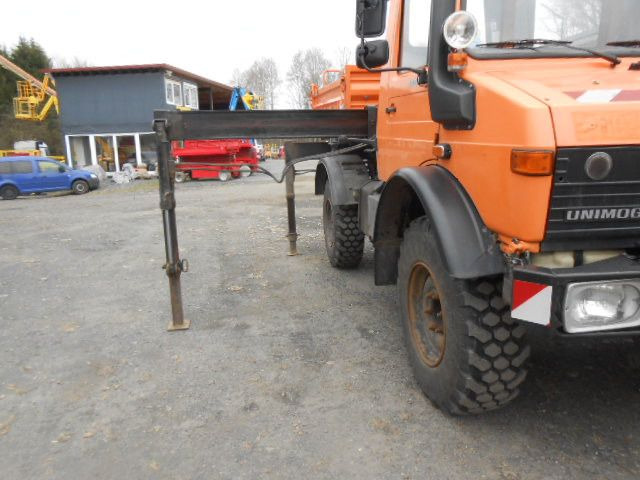 Mercedes-Benz U1450 427/11 mit Kran - Camião basculante, Camião grua: foto 4 Mercedes-Benz U1450 427/11 mit Kran - Camião basculante, Camião grua: foto 4