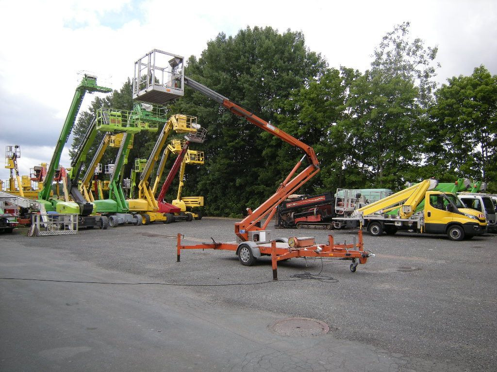 Moog Anhänge Arbeitsbühne, AH 13,5m - Caminhão com plataforma aérea: foto 3 Moog Anhänge Arbeitsbühne, AH 13,5m - Caminhão com plataforma aérea: foto 3