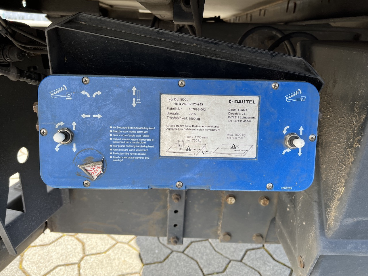 Iveco 120E25 Eurocargo 4x2 Koffer | Ladebordwand - Camião furgão: foto 4 Iveco 120E25 Eurocargo 4x2 Koffer | Ladebordwand - Camião furgão: foto 4