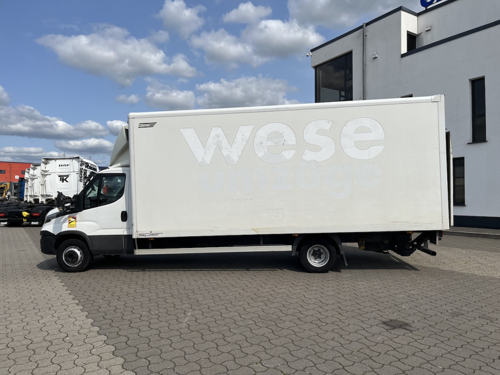 Iveco 70C18 Daily Koffer mit Ladebordwand - Carrinha de contentor: foto 2 Iveco 70C18 Daily Koffer mit Ladebordwand - Carrinha de contentor: foto 2