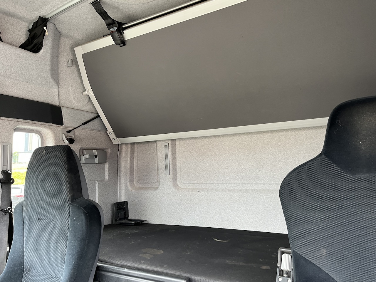 MAN TGL 8.220 4x2 Pritsche AHK - Carrinha de caixa aberta: foto 3 MAN TGL 8.220 4x2 Pritsche AHK - Carrinha de caixa aberta: foto 3