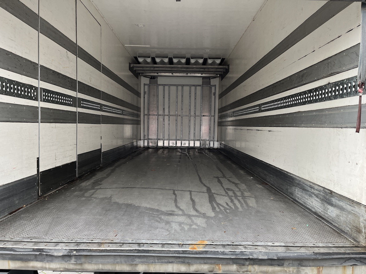 Mercedes-Benz 1842 4x2 LBW Kühlung Flüssigstickstoff GAS - Camião frigorífico: foto 5 Mercedes-Benz 1842 4x2 LBW Kühlung Flüssigstickstoff GAS - Camião frigorífico: foto 5