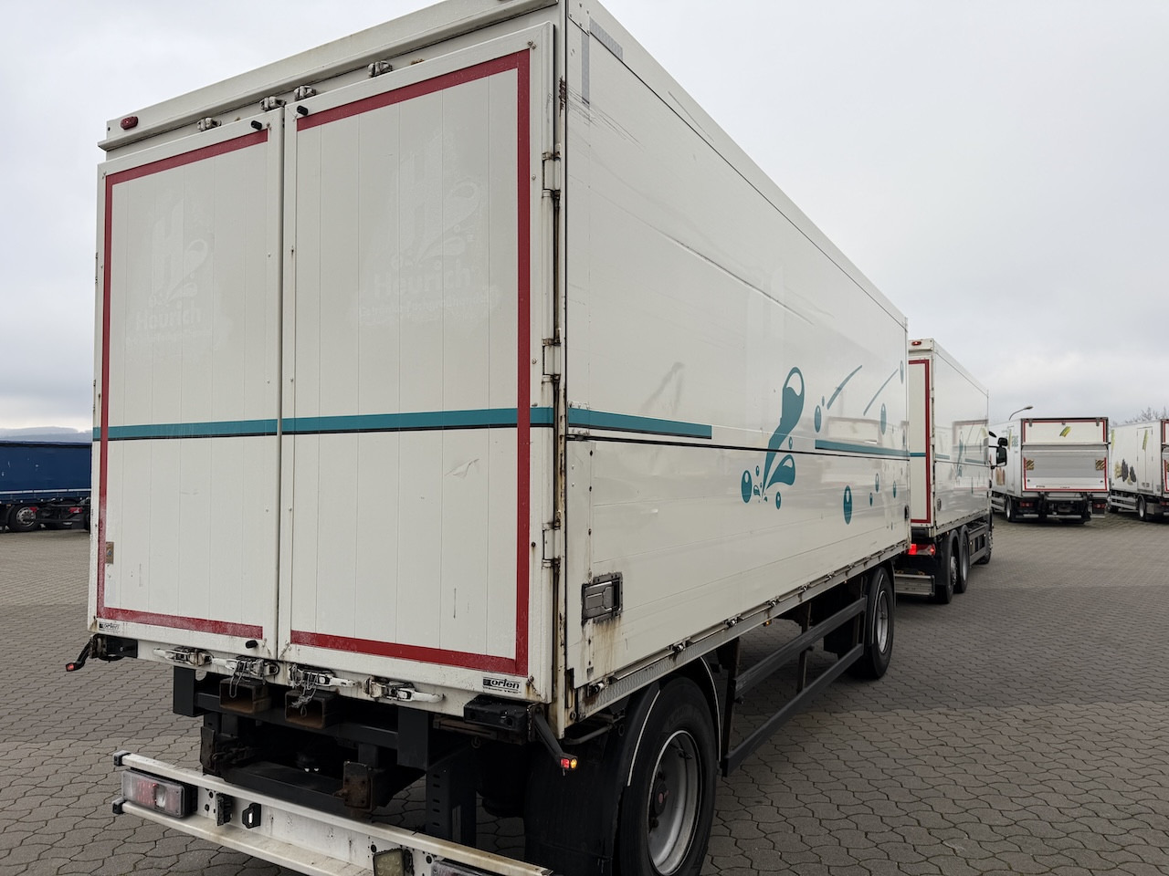 Scania R 450 6x2 Geränkezug + Orten Anhänger - Camião furgão: foto 5 Scania R 450 6x2 Geränkezug + Orten Anhänger - Camião furgão: foto 5