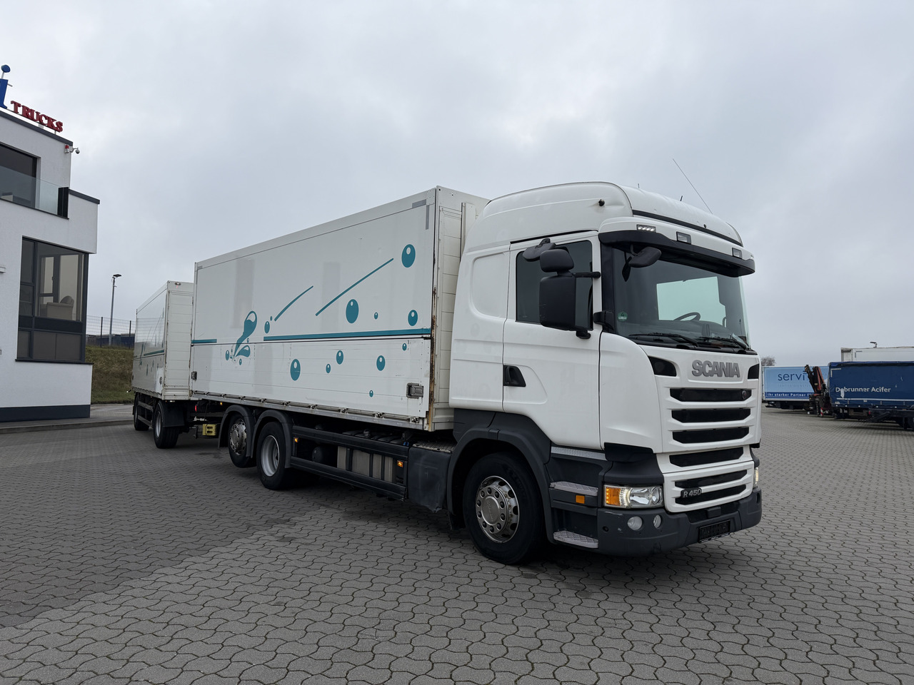 Scania R 450 6x2 Geränkezug + Orten Anhänger - Camião transporte de bebidas: foto 2 Scania R 450 6x2 Geränkezug + Orten Anhänger - Camião transporte de bebidas: foto 2