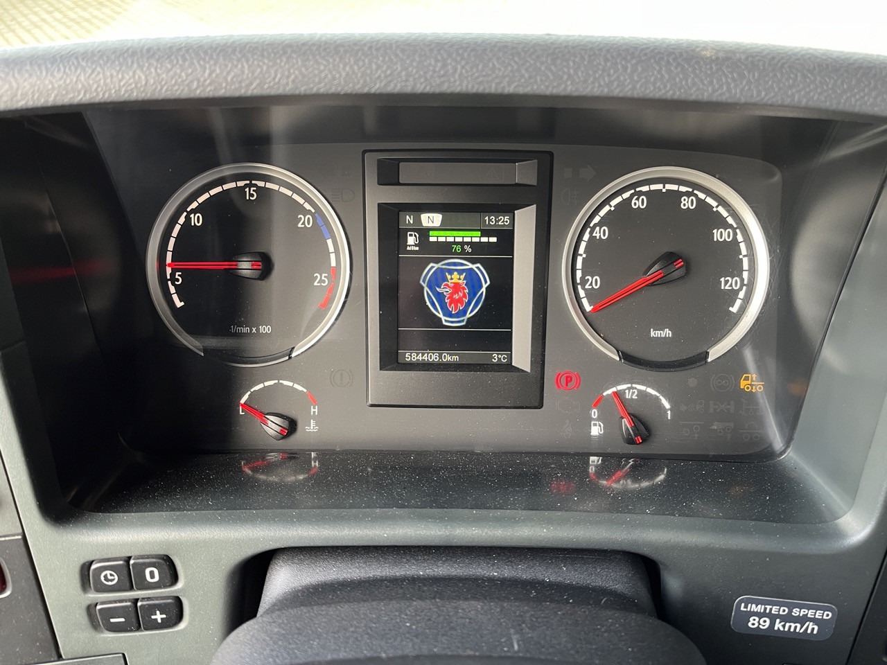 Scania G 490 6x4 Retarder Kipphydraulik - Tractor: foto 2 Scania G 490 6x4 Retarder Kipphydraulik - Tractor: foto 2