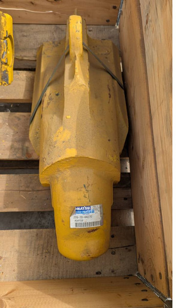 Komatsu PC800 ADAPTER 209-70-44270 K130385CC - Balde por Máquina de construção: foto 1 Komatsu PC800 ADAPTER 209-70-44270 K130385CC - Balde por Máquina de construção: foto 1