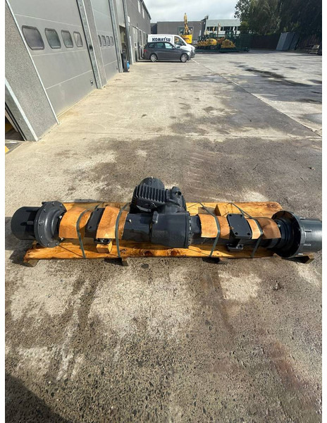 Komatsu PW140-7 REAR AXLE ASSEMBLY 20E-22-32000 - Eixo e peças por Máquina de construção: foto 4 Komatsu PW140-7 REAR AXLE ASSEMBLY 20E-22-32000 - Eixo e peças por Máquina de construção: foto 4