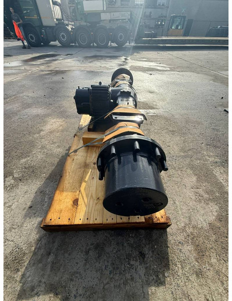 Komatsu PW140-7 REAR AXLE ASSEMBLY 20E-22-32000 - Eixo e peças por Máquina de construção: foto 5 Komatsu PW140-7 REAR AXLE ASSEMBLY 20E-22-32000 - Eixo e peças por Máquina de construção: foto 5