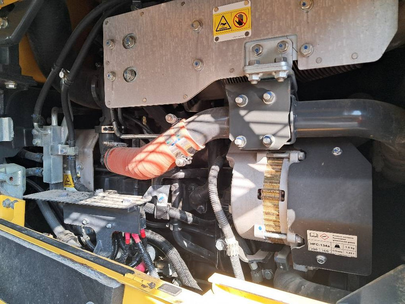 Komatsu WA380-8E0 - Pá carregadora de rodas: foto 4 Komatsu WA380-8E0 - Pá carregadora de rodas: foto 4