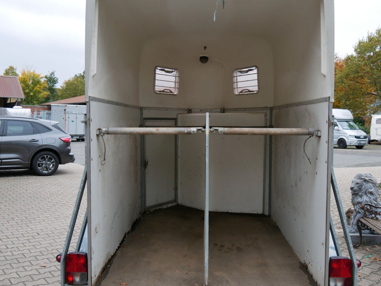 Böckmann Duo Esprit mit Sattelkammer - Reboque transporte de gado: foto 4 Böckmann Duo Esprit mit Sattelkammer - Reboque transporte de gado: foto 4