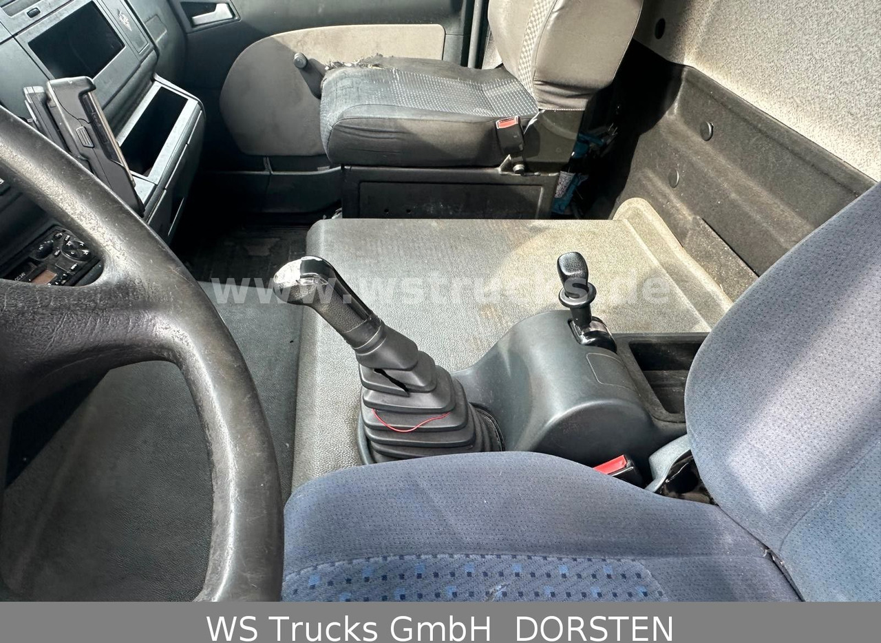 MAN TGL 8.150 Koffer Blatt/Blatt - Carrinha de contentor: foto 3 MAN TGL 8.150 Koffer Blatt/Blatt - Carrinha de contentor: foto 3