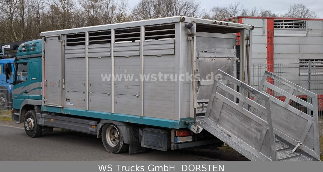 Mercedes-Benz Atego 1223 1 Stock Hohe Gitter !SEHR GEPFLEGT! - Camião de transporte de cavalos: foto 5 Mercedes-Benz Atego 1223 1 Stock Hohe Gitter !SEHR GEPFLEGT! - Camião de transporte de cavalos: foto 5