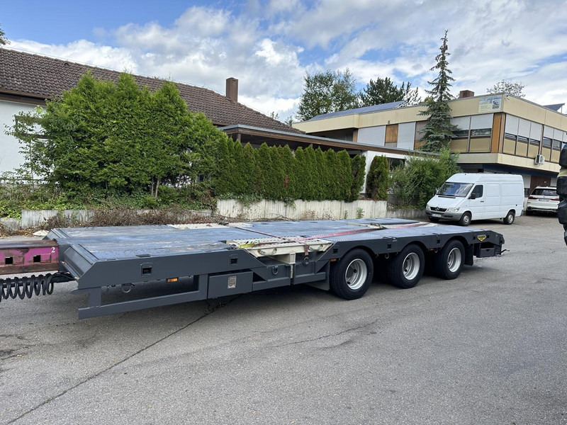 Broshuis Tele Semi Tieflader Luft 4.5 m auszieh u. 3 m verb Tele Semi Tieflader Luft 4.5 m auszieh u. 3 m verbreiterb. - Semi-reboque baixa: foto 3 Broshuis Tele Semi Tieflader Luft 4.5 m auszieh u. 3 m verb Tele Semi Tieflader Luft 4.5 m auszieh u. 3 m verbreiterb. - Semi-reboque baixa: foto 3