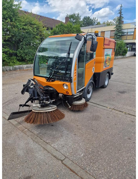 Bucher Kehrmaschine BUCHER-GUYER Kehrmaschine EG 4.500 kg Diesel Topzustand - Varredora industrial: foto 4 Bucher Kehrmaschine BUCHER-GUYER Kehrmaschine EG 4.500 kg Diesel Topzustand - Varredora industrial: foto 4