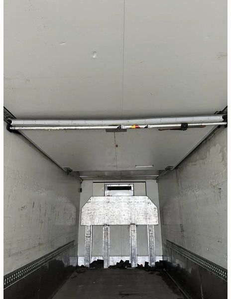 Semi-reboque frigorífico Krone Cool Liner 2 - Achs CITYSATTEL*Lenkachse*Carrier 1300*TÜV NEU!!: foto 19 Semi-reboque frigorífico Krone Cool Liner 2 - Achs CITYSATTEL*Lenkachse*Carrier 1300*TÜV NEU!!: foto 19