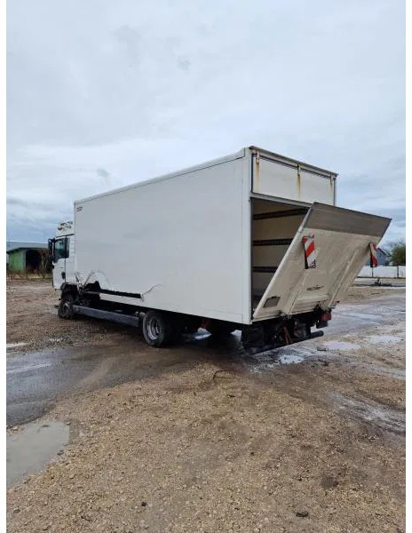 MAN BL UNFALL Koffer Langes Haus Klima - Furgão: foto 5 MAN BL UNFALL Koffer Langes Haus Klima - Furgão: foto 5