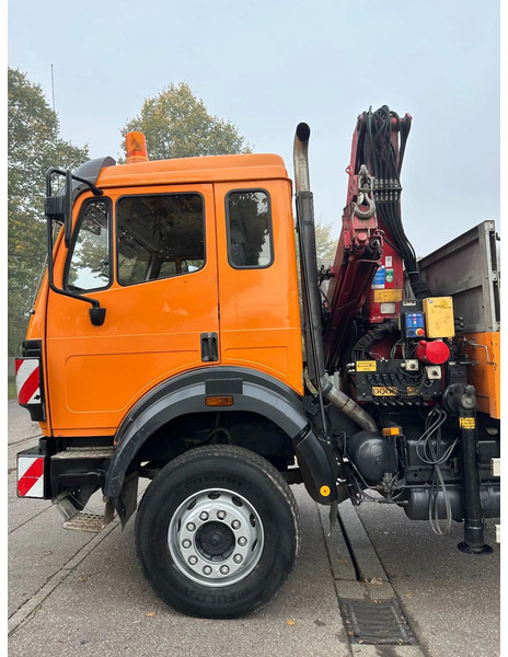 Mercedes-Benz SK 1824 AK*4x4*HMF 1253 K4 B3*Seilwinde - Camião grua: foto 3 Mercedes-Benz SK 1824 AK*4x4*HMF 1253 K4 B3*Seilwinde - Camião grua: foto 3