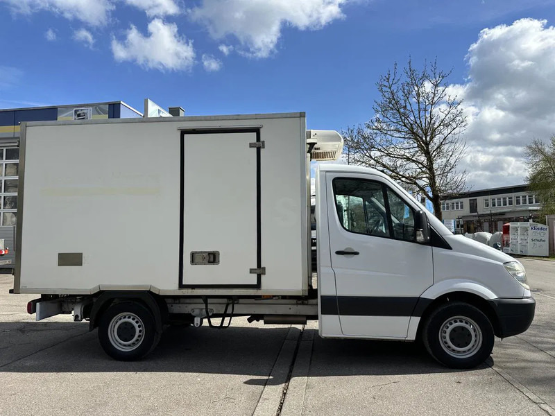 Mercedes-Benz Sprinter 315 CDI Kühlfahrzeug TK V 300 D+E Seitentüre - Carrinha frigorífica: foto 3 Mercedes-Benz Sprinter 315 CDI Kühlfahrzeug TK V 300 D+E Seitentüre - Carrinha frigorífica: foto 3