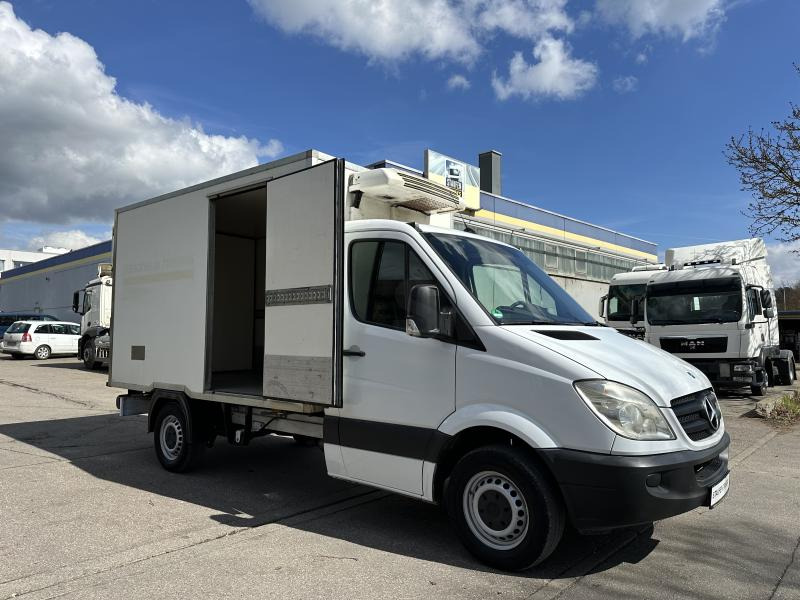 Mercedes Sprinter 315 CDI Kühlfahrzeug TK V 300 D+E Seitentüre - Carrinha frigorífica: foto 2 Mercedes Sprinter 315 CDI Kühlfahrzeug TK V 300 D+E Seitentüre - Carrinha frigorífica: foto 2
