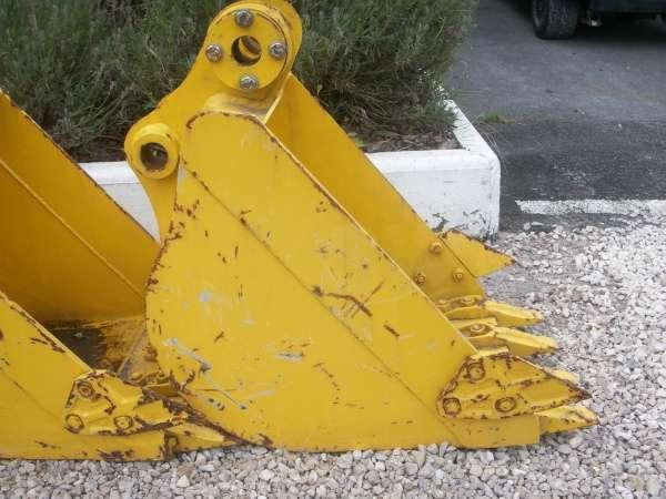HYUNDAI R28-7 - 450MM - Balde escavadora: foto 2 HYUNDAI R28-7 - 450MM - Balde escavadora: foto 2
