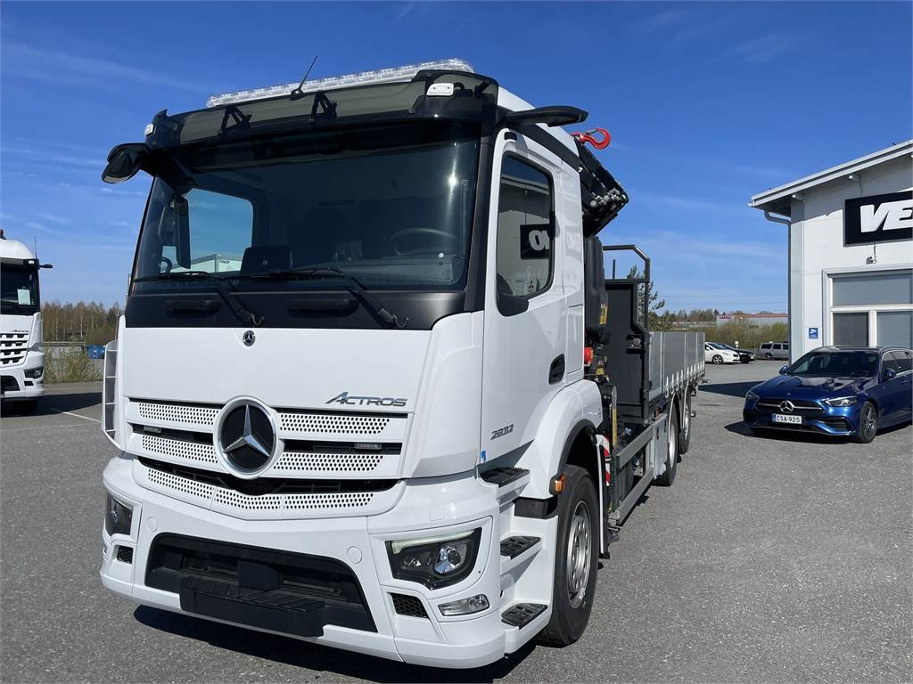 Mercedes-Benz ACTROS 2532L 6x2 - Camião grua: foto 1 Mercedes-Benz ACTROS 2532L 6x2 - Camião grua: foto 1