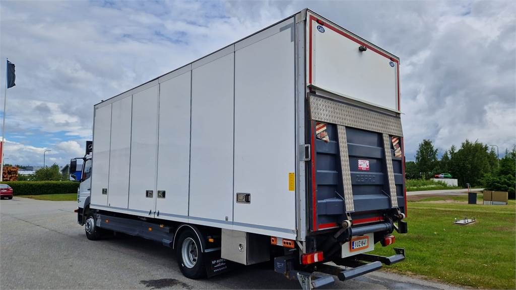 Mercedes-Benz ATEGO 1523 L KSA - Camião furgão: foto 4 Mercedes-Benz ATEGO 1523 L KSA - Camião furgão: foto 4