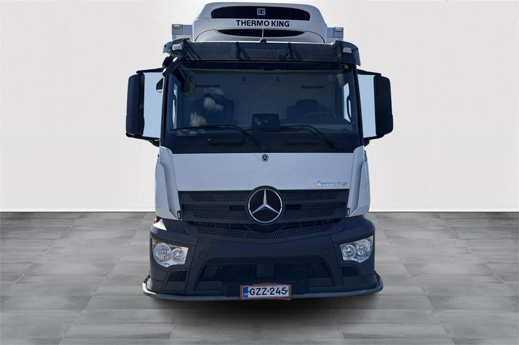 Mercedes-Benz Actros 1830L FRC 09/2026 2-lämpö - Camião isotérmico: foto 2 Mercedes-Benz Actros 1830L FRC 09/2026 2-lämpö - Camião isotérmico: foto 2