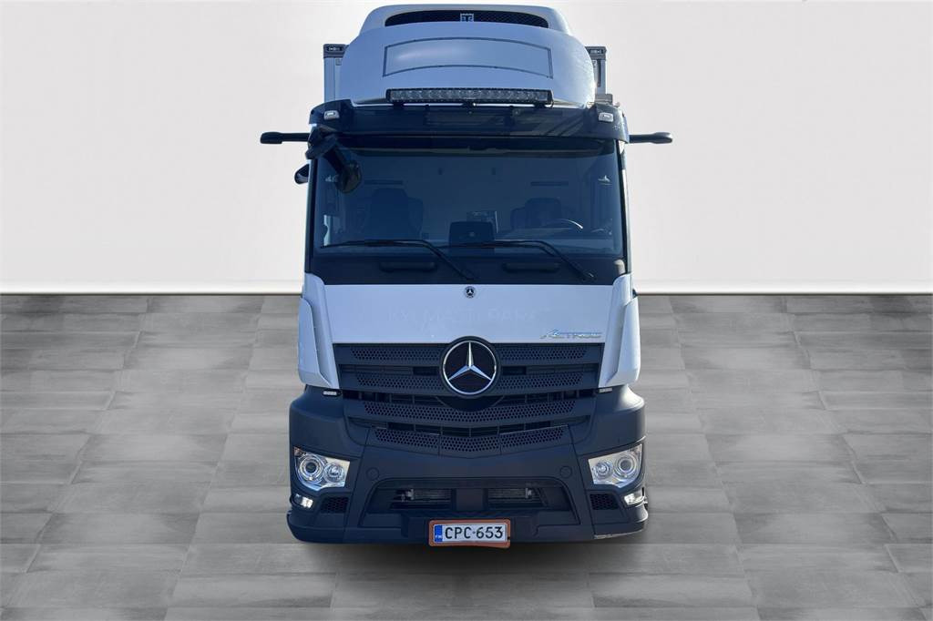 Mercedes-Benz Actros 2553L FRC 9,9m FRC 06/2027 - Camião isotérmico: foto 3 Mercedes-Benz Actros 2553L FRC 9,9m FRC 06/2027 - Camião isotérmico: foto 3