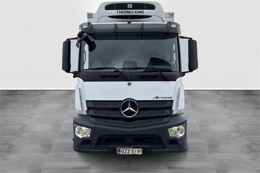 Mercedes-Benz Actros 5 1830L nR 4x2 FRC 10/2026 - Camião isotérmico: foto 2 Mercedes-Benz Actros 5 1830L nR 4x2 FRC 10/2026 - Camião isotérmico: foto 2