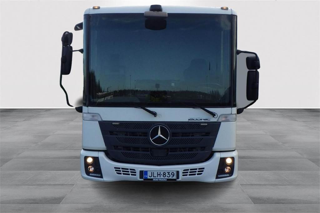 Mercedes-Benz ECONIC 2635 L ENA Norba RL-300 22H25 - Caminhão de lixo: foto 2 Mercedes-Benz ECONIC 2635 L ENA Norba RL-300 22H25 - Caminhão de lixo: foto 2