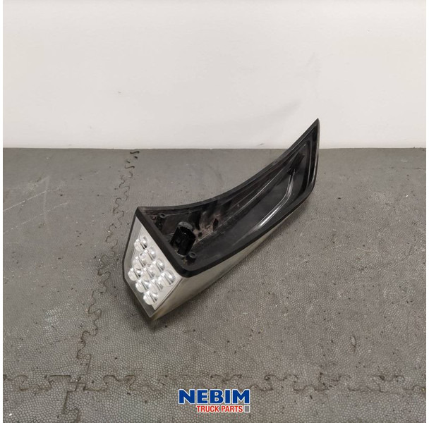 Volvo Volvo - 82151205 - Knipperlicht FH4 rechts - Peça de reposição por Camião: foto 2 Volvo Volvo - 82151205 - Knipperlicht FH4 rechts - Peça de reposição por Camião: foto 2