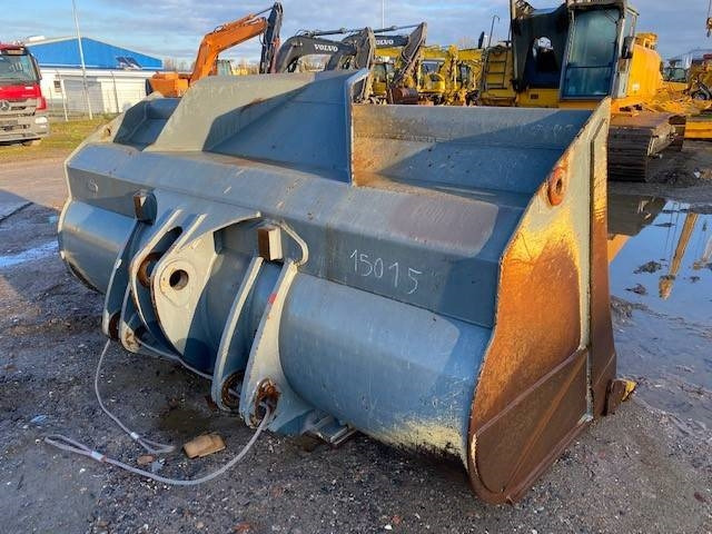 Liebherr (1884) L 586 Schaufel / bucket - Pá carregadora de rodas: foto 1 Liebherr (1884) L 586 Schaufel / bucket - Pá carregadora de rodas: foto 1