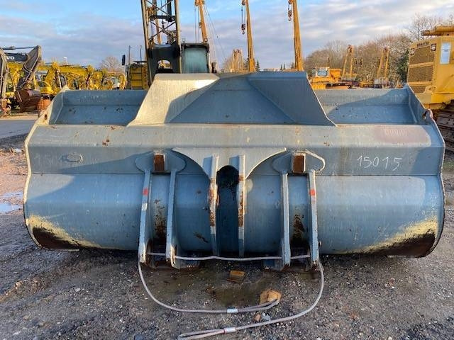 Liebherr (1884) L 586 Schaufel / bucket - Pá carregadora de rodas: foto 2 Liebherr (1884) L 586 Schaufel / bucket - Pá carregadora de rodas: foto 2