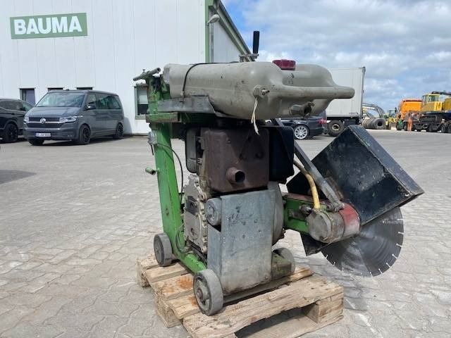 Lissmac FS-16 D/I (12005321) - Máquina de construção: foto 4 Lissmac FS-16 D/I (12005321) - Máquina de construção: foto 4