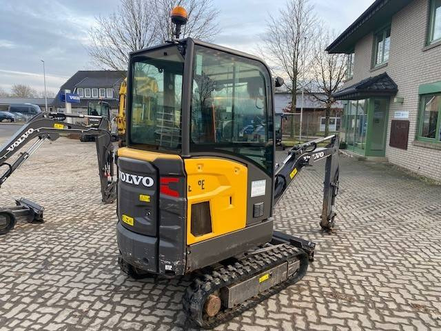 Volvo EC 18 E MIETE / RENTAL (12001517) - Mini escavadeira: foto 5 Volvo EC 18 E MIETE / RENTAL (12001517) - Mini escavadeira: foto 5
