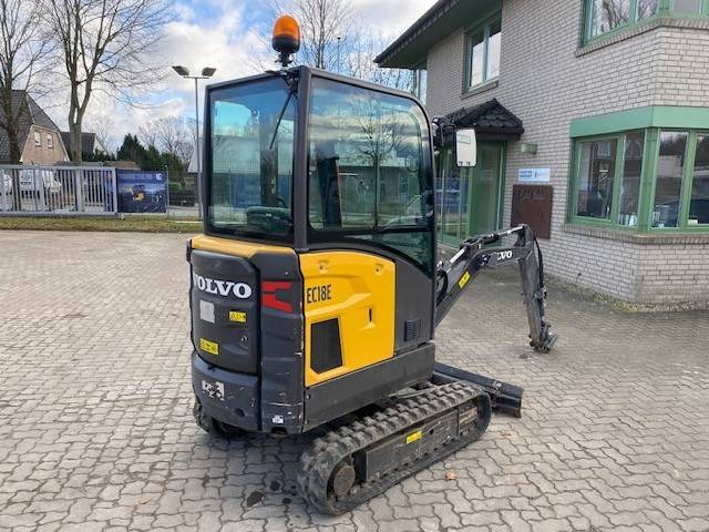 Volvo EC 18 E MIETE / RENTAL (12001760) - Mini escavadeira: foto 5 Volvo EC 18 E MIETE / RENTAL (12001760) - Mini escavadeira: foto 5