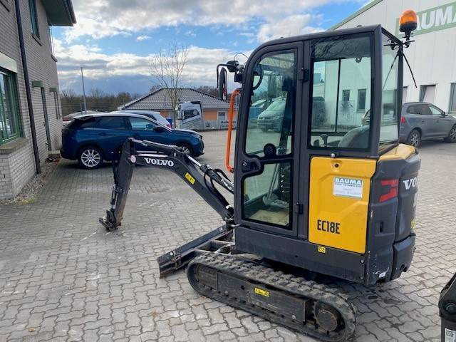Volvo EC 18 E MIETE / RENTAL (12001761) - Mini escavadeira: foto 2 Volvo EC 18 E MIETE / RENTAL (12001761) - Mini escavadeira: foto 2
