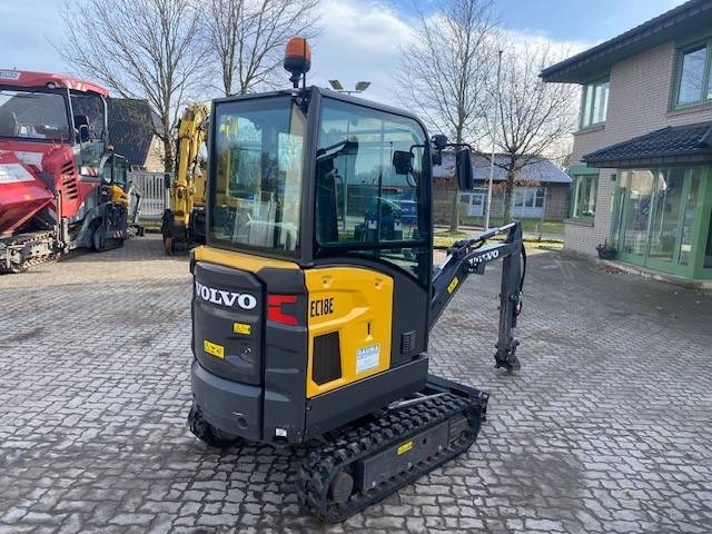Volvo EC 18 E MIETE / RENTAL (12001764) - Mini escavadeira: foto 5 Volvo EC 18 E MIETE / RENTAL (12001764) - Mini escavadeira: foto 5