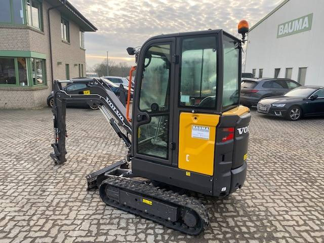Volvo EC 20 E MIETE / RENTAL (12001812) - Mini escavadeira: foto 3 Volvo EC 20 E MIETE / RENTAL (12001812) - Mini escavadeira: foto 3
