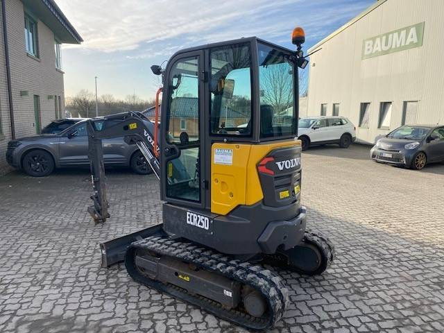 Volvo ECR 25 D MIETE / RENTAL (12001505) - Mini escavadeira: foto 3 Volvo ECR 25 D MIETE / RENTAL (12001505) - Mini escavadeira: foto 3
