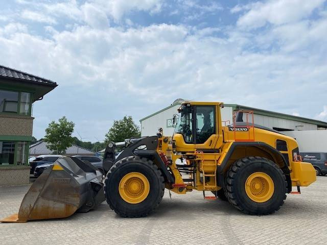 Volvo L 260 H 6.8 cbm MIETE / RENTAL (12002252) - Pá carregadora de rodas: foto 1 Volvo L 260 H 6.8 cbm MIETE / RENTAL (12002252) - Pá carregadora de rodas: foto 1