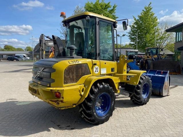 Volvo L 35 G MIETE / RENTAL (12002209) - Pá carregadora de rodas: foto 4 Volvo L 35 G MIETE / RENTAL (12002209) - Pá carregadora de rodas: foto 4