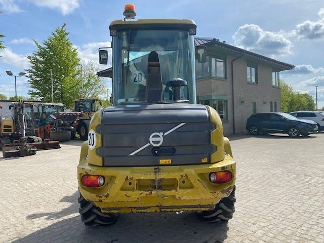 Volvo L 35 G MIETE / RENTAL (12002209) - Pá carregadora de rodas: foto 3 Volvo L 35 G MIETE / RENTAL (12002209) - Pá carregadora de rodas: foto 3