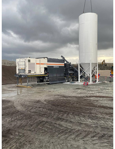 Wirtgen KMA 240i MIETE / RENTAL - Usina de asfalto: foto 1 Wirtgen KMA 240i MIETE / RENTAL - Usina de asfalto: foto 1