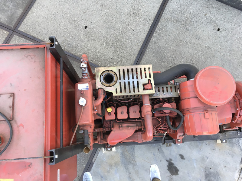 Iveco N67MNTF40.01 PUMP 450M³/H USED - Bomba de água: foto 5 Iveco N67MNTF40.01 PUMP 450M³/H USED - Bomba de água: foto 5
