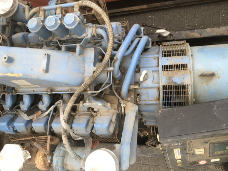 MTU LEROY-SOMER 49.1L9A C6/4 GENERATOR 825 KVA USED - Gerador elétrico: foto 3 MTU LEROY-SOMER 49.1L9A C6/4 GENERATOR 825 KVA USED - Gerador elétrico: foto 3